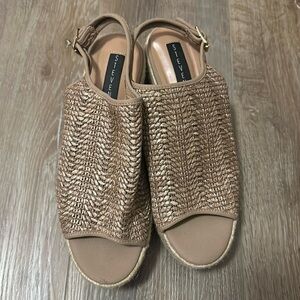Steven by Steve Madden Size 9 Woven Platform tan